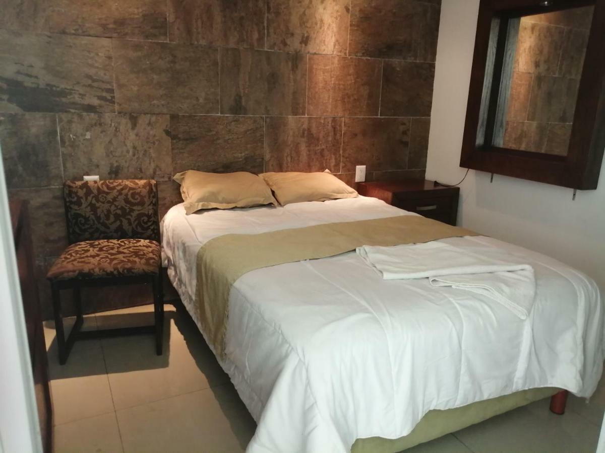 Pule Pule Hostal Boutique Гвадалахара Екстер'єр фото