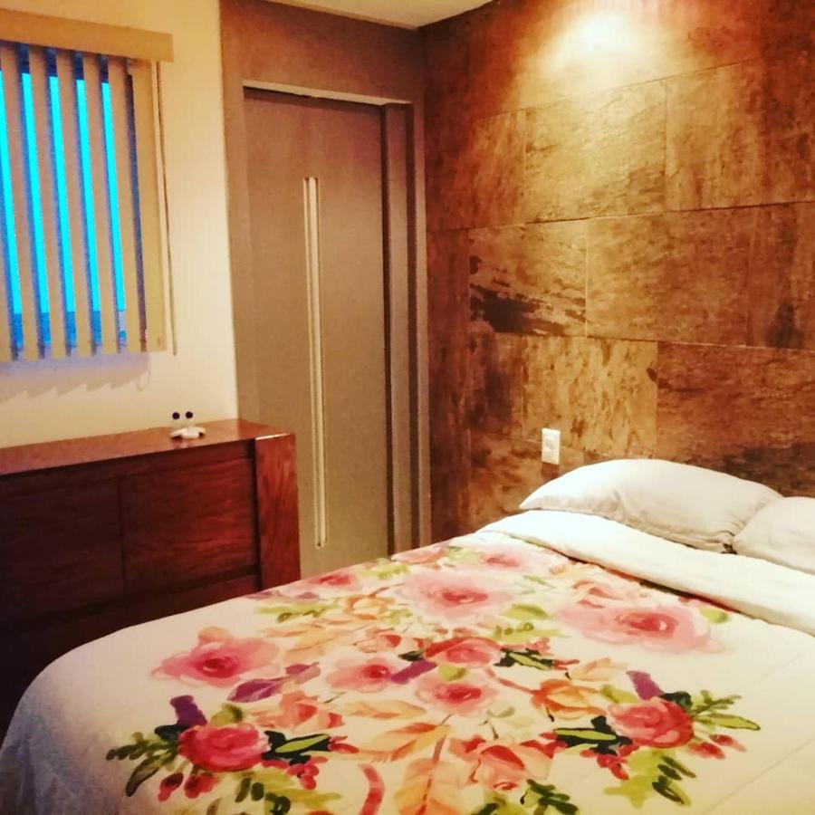 Pule Pule Hostal Boutique Гвадалахара Екстер'єр фото