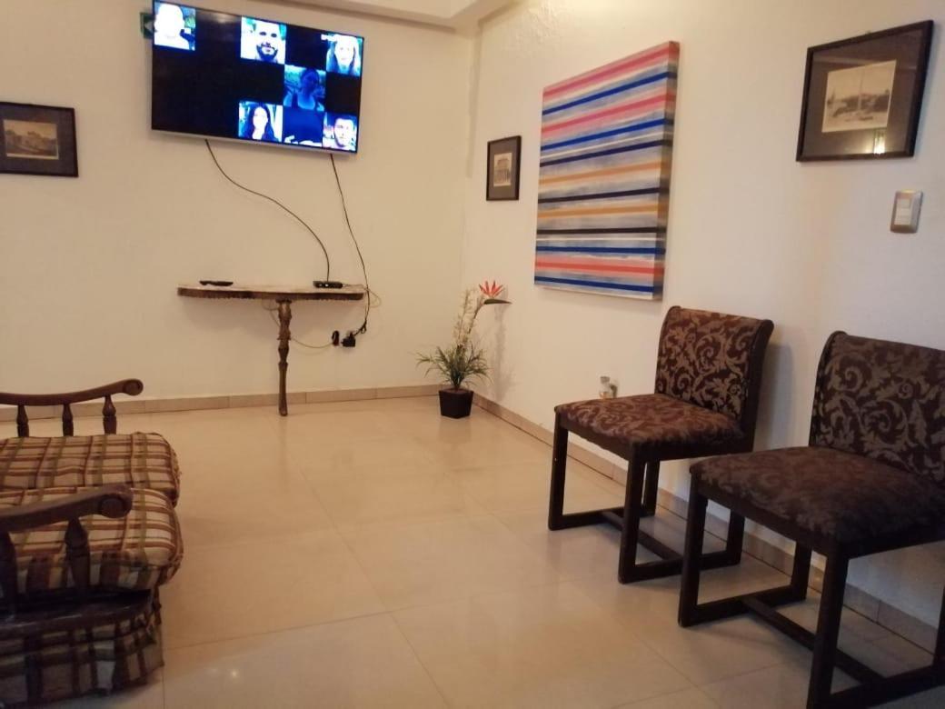 Pule Pule Hostal Boutique Гвадалахара Екстер'єр фото